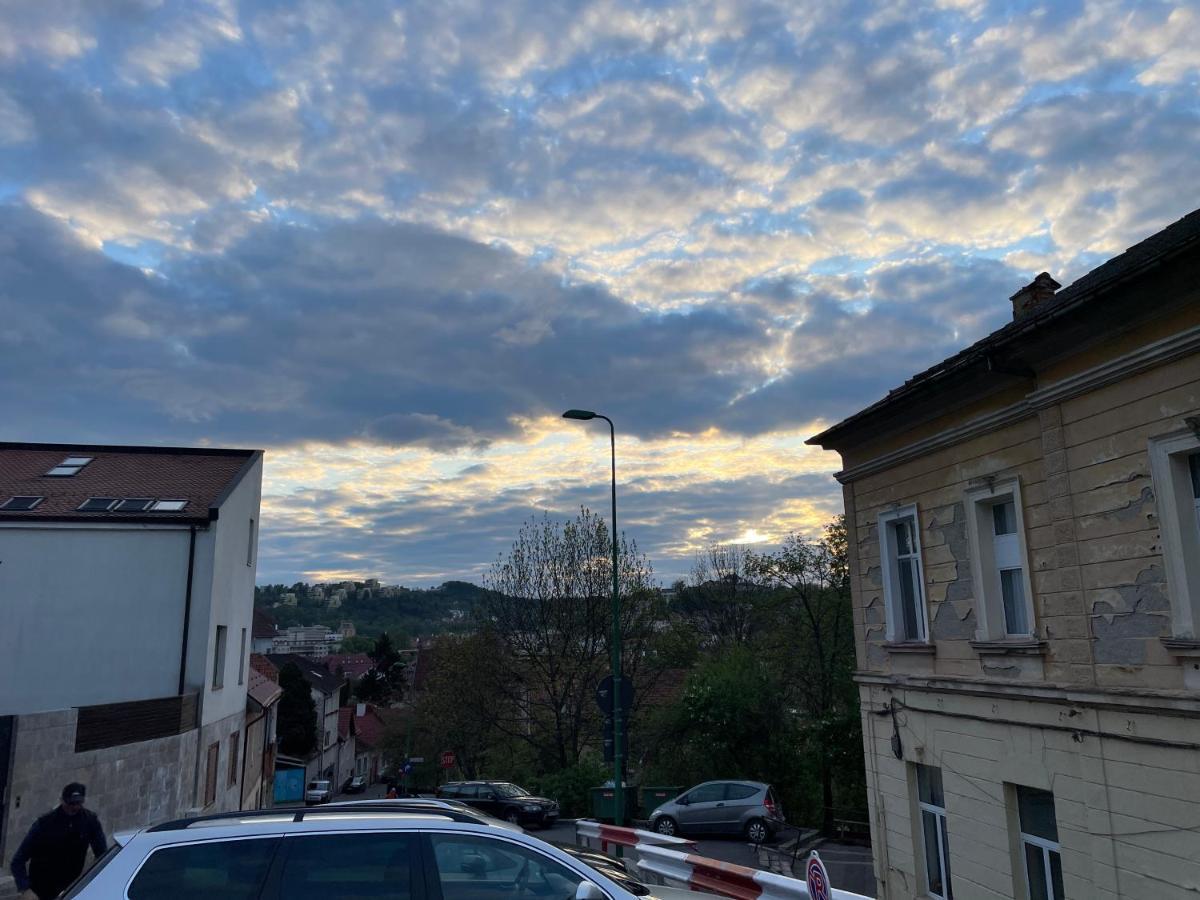 Relax Lägenhet Braşov Exteriör bild